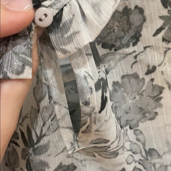 NWOT maison d’amelie women’s floral‎ top - Picture 5 of 9